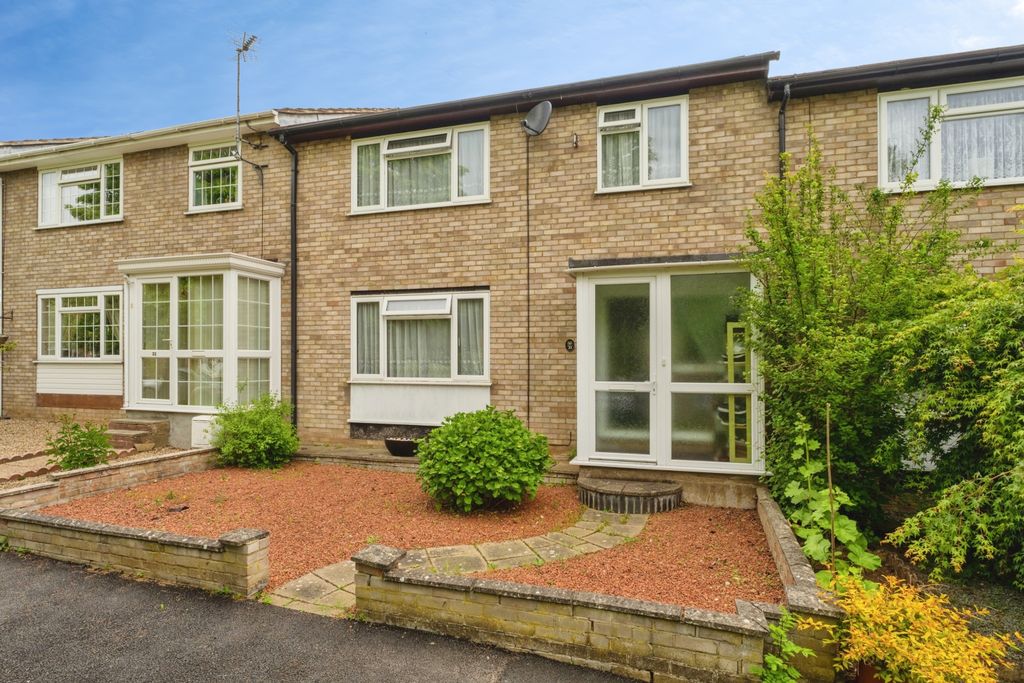 Property photo 2 of 18