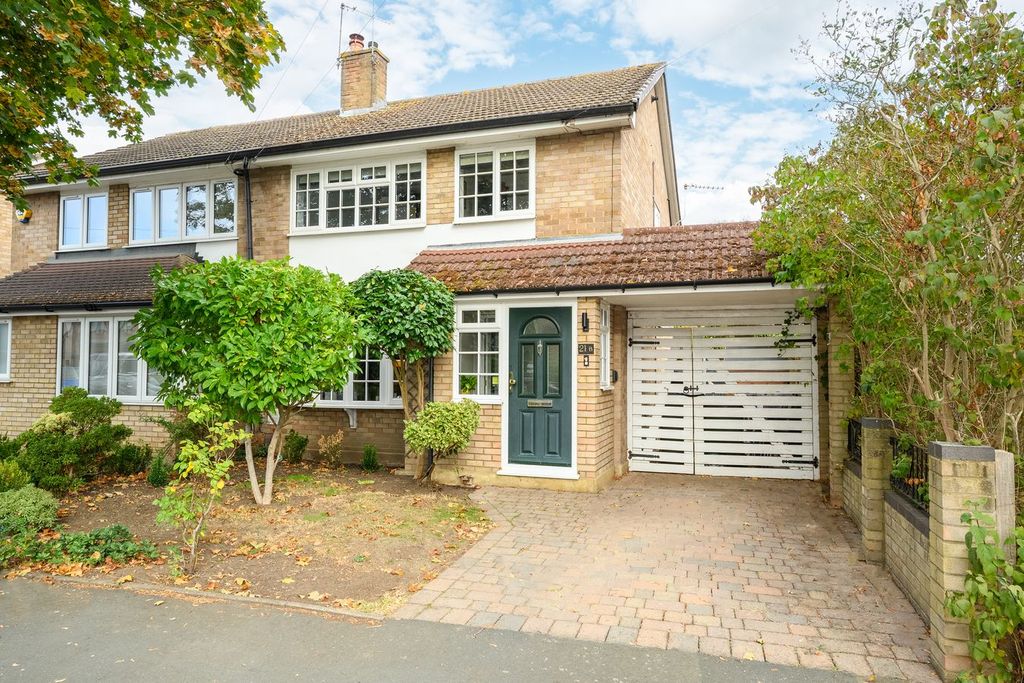 Property photo 2 of 21