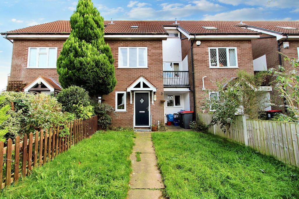 Property photo 1 of 12