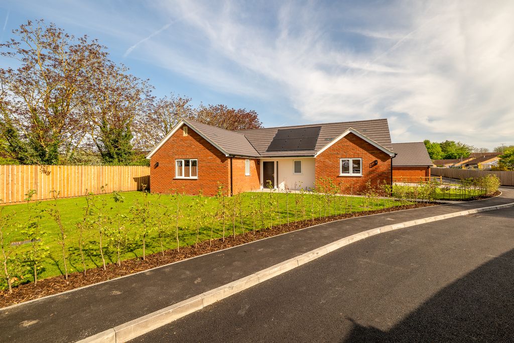 Property photo 1 of 25