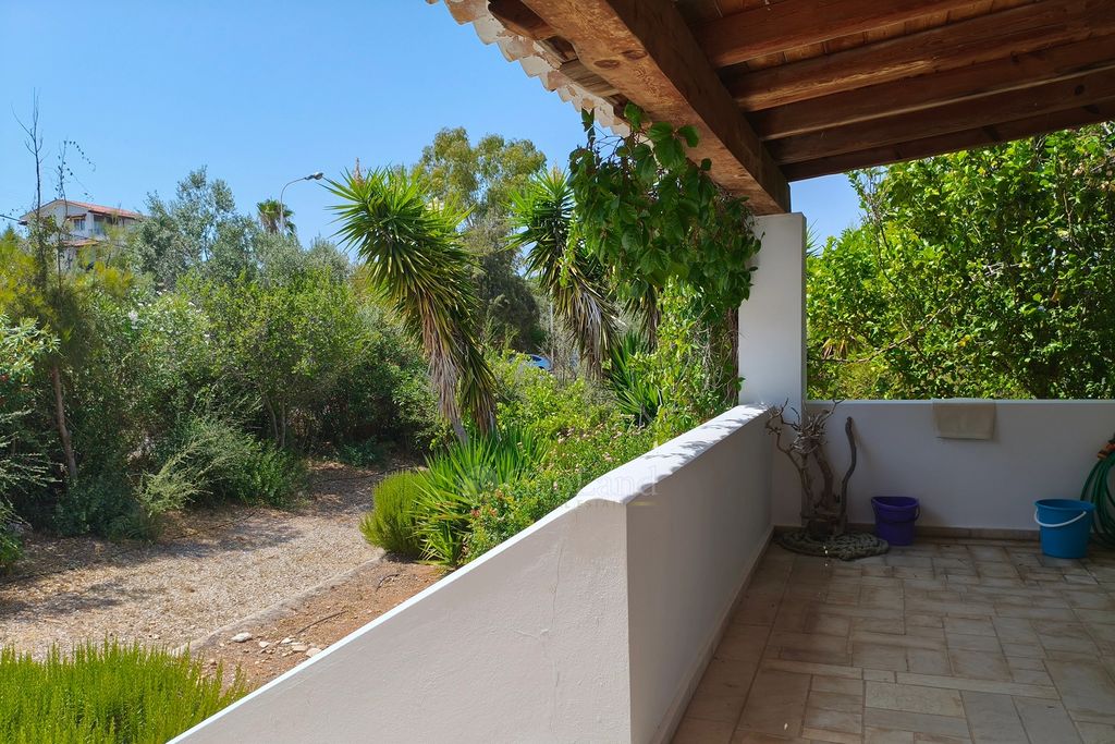 Property photo 3 of 48