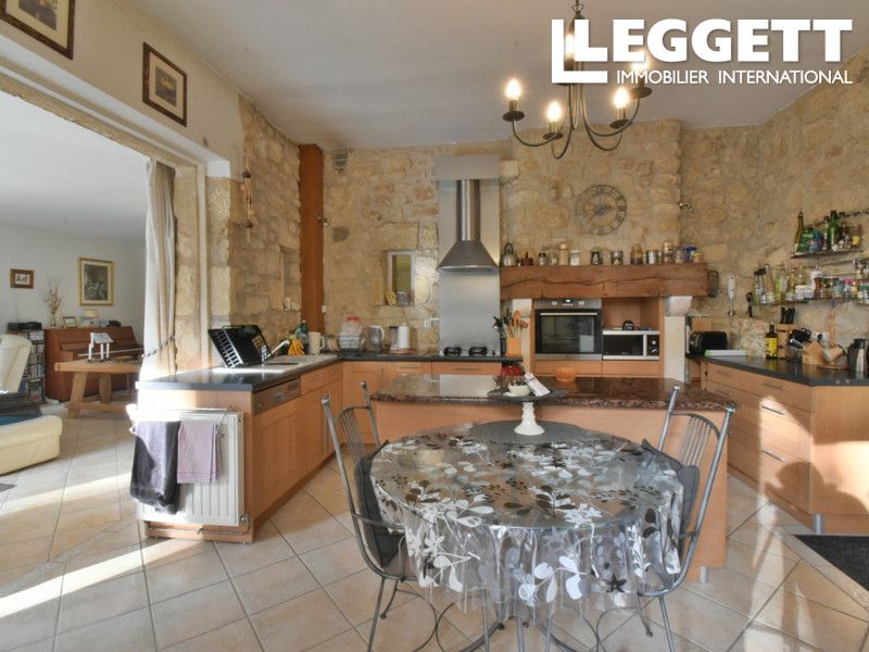 Property photo 3 of 10