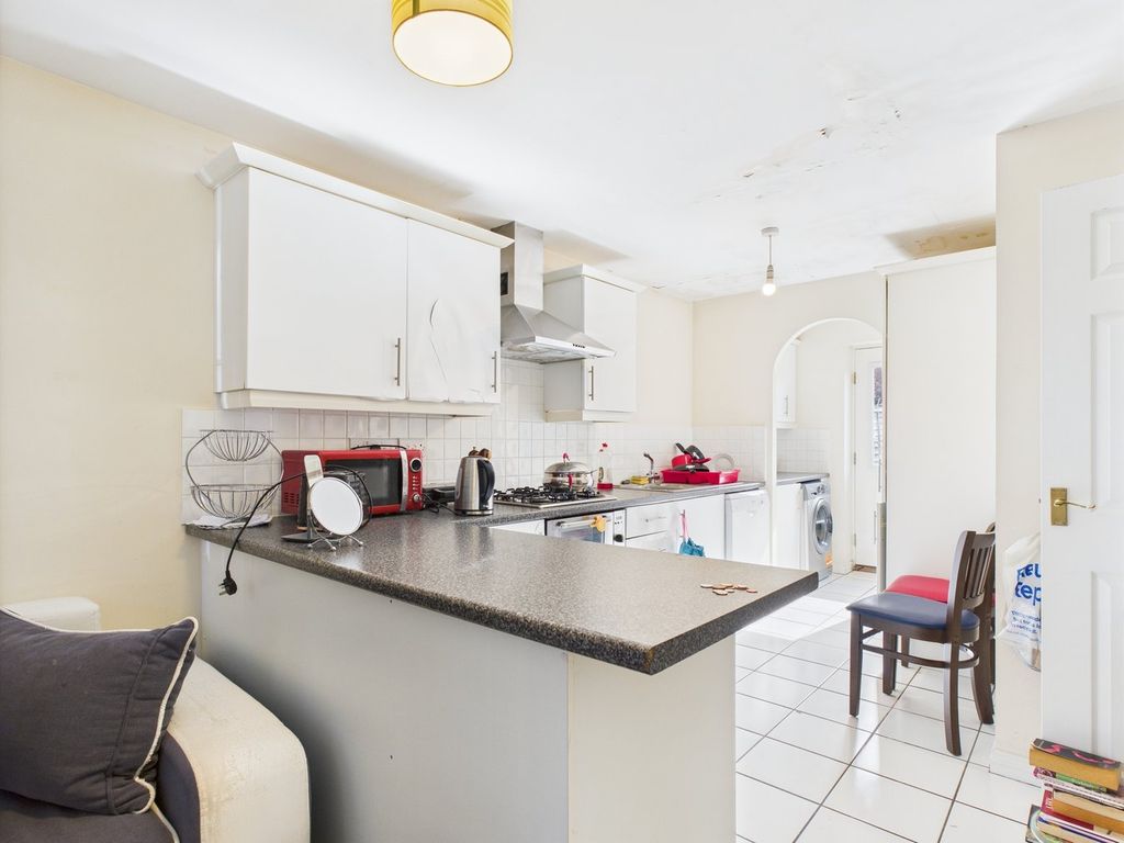 Property photo 2 of 15