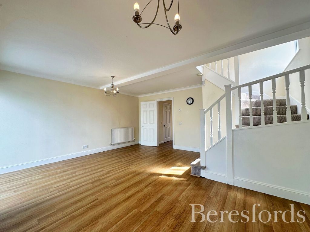 Property photo 3 of 21 Picture No. 22