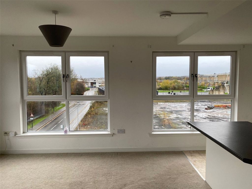 Property photo 3 of 12 Picture No. 17