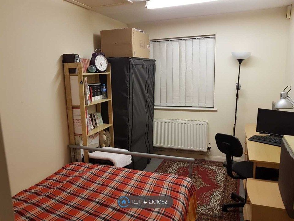 Property photo 3 of 11