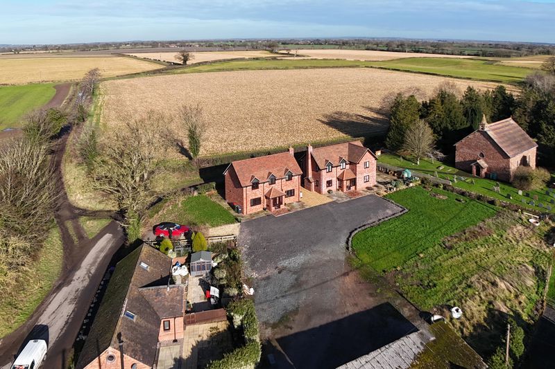 Property photo 2 of 27 Photo 23