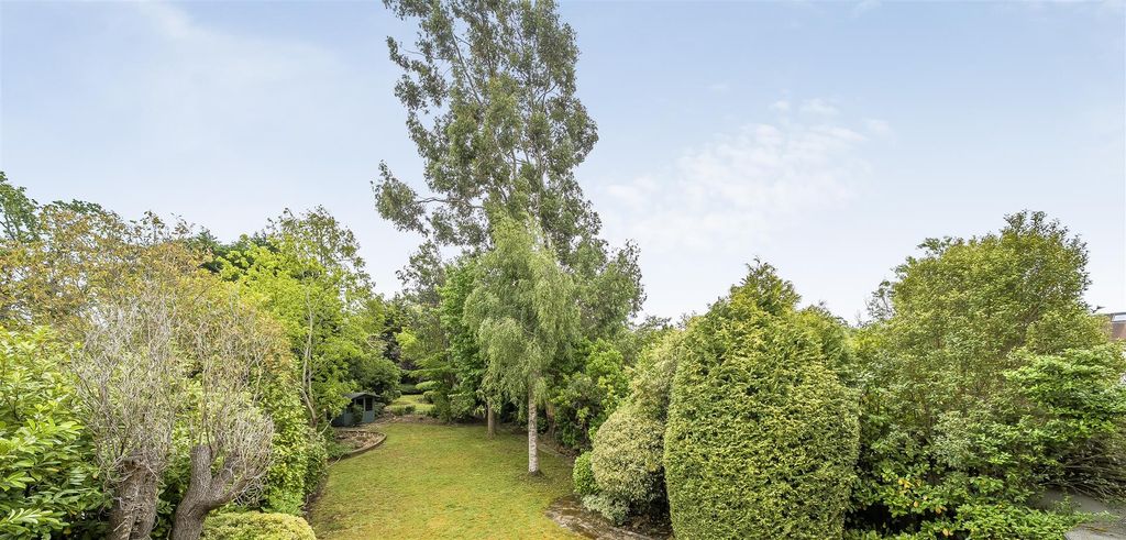 Property photo 3 of 18 1472021-7-6A2Ab8d877Cf7.Jpg