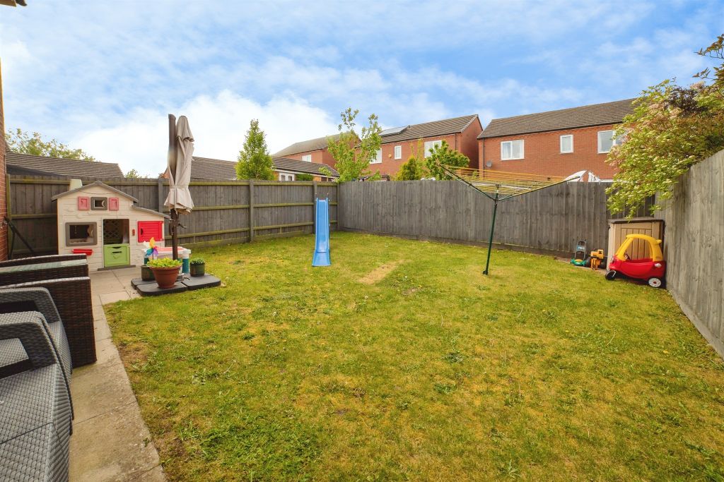 Property photo 2 of 21