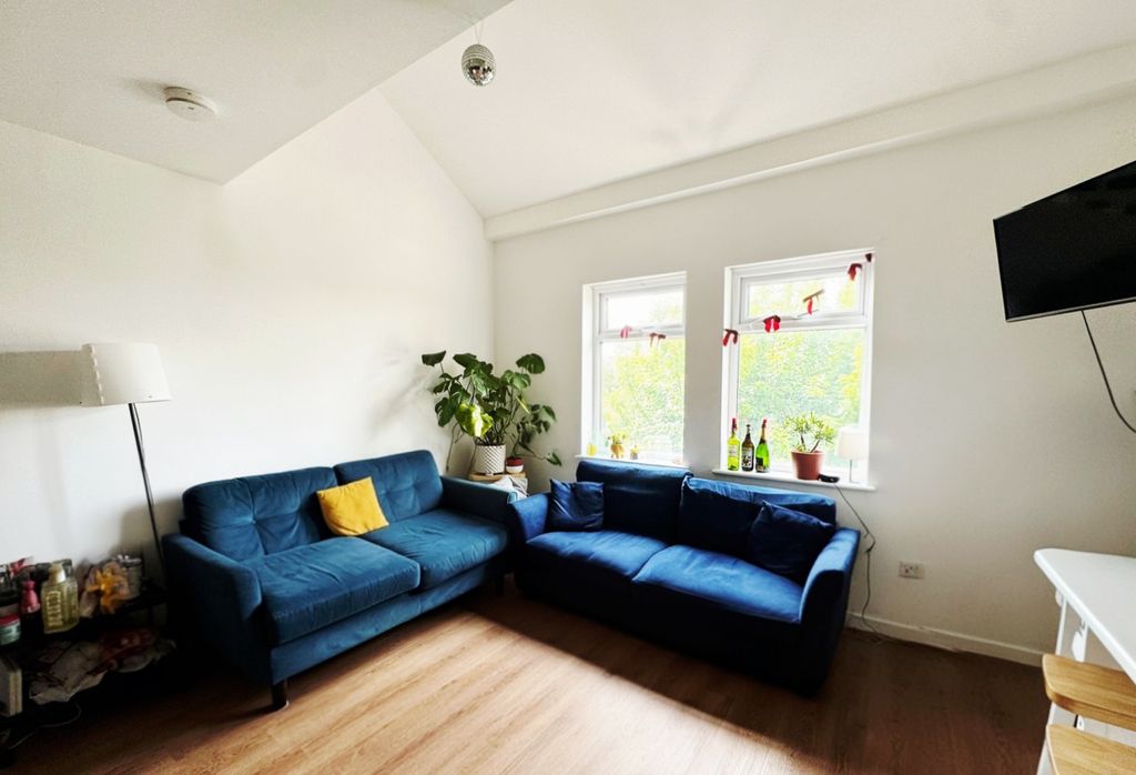 Property photo 2 of 3 Gallery
