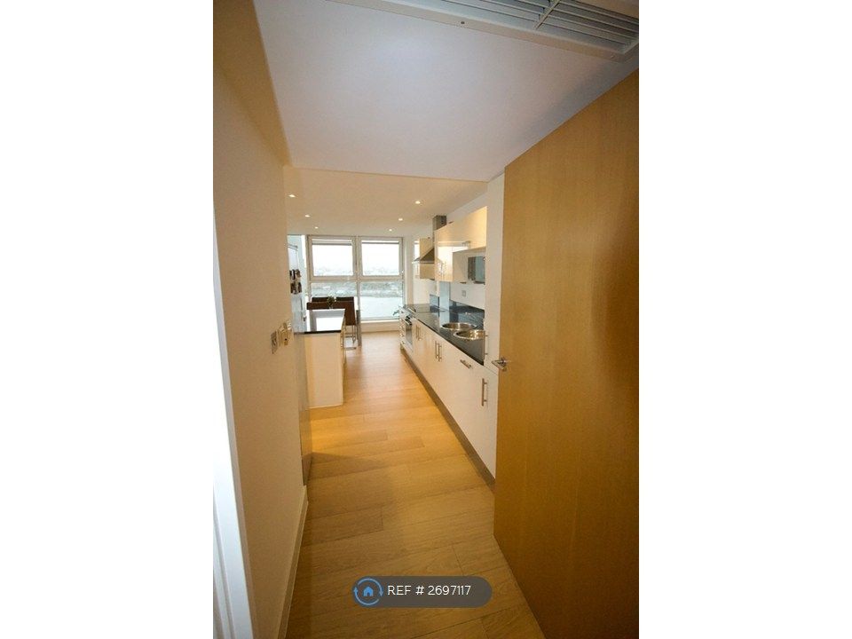 Property photo 2 of 27