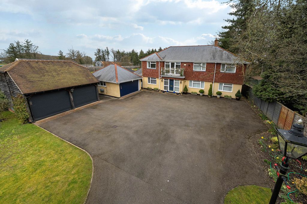 Property photo 1 of 17