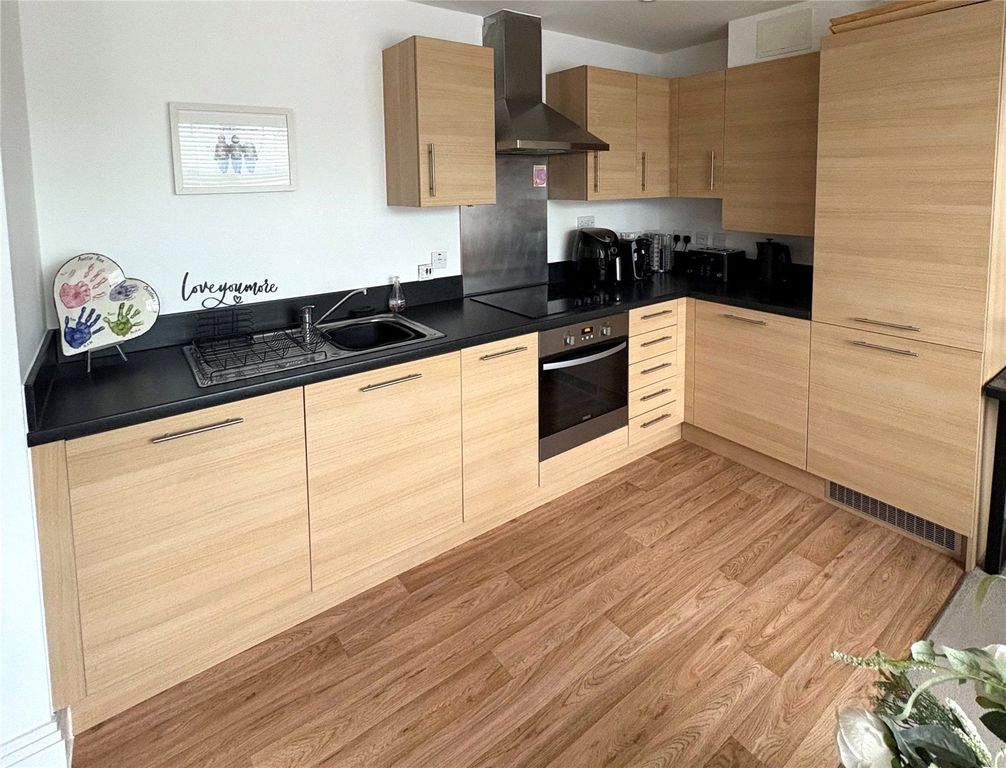 Property photo 3 of 7 Picture No. 04