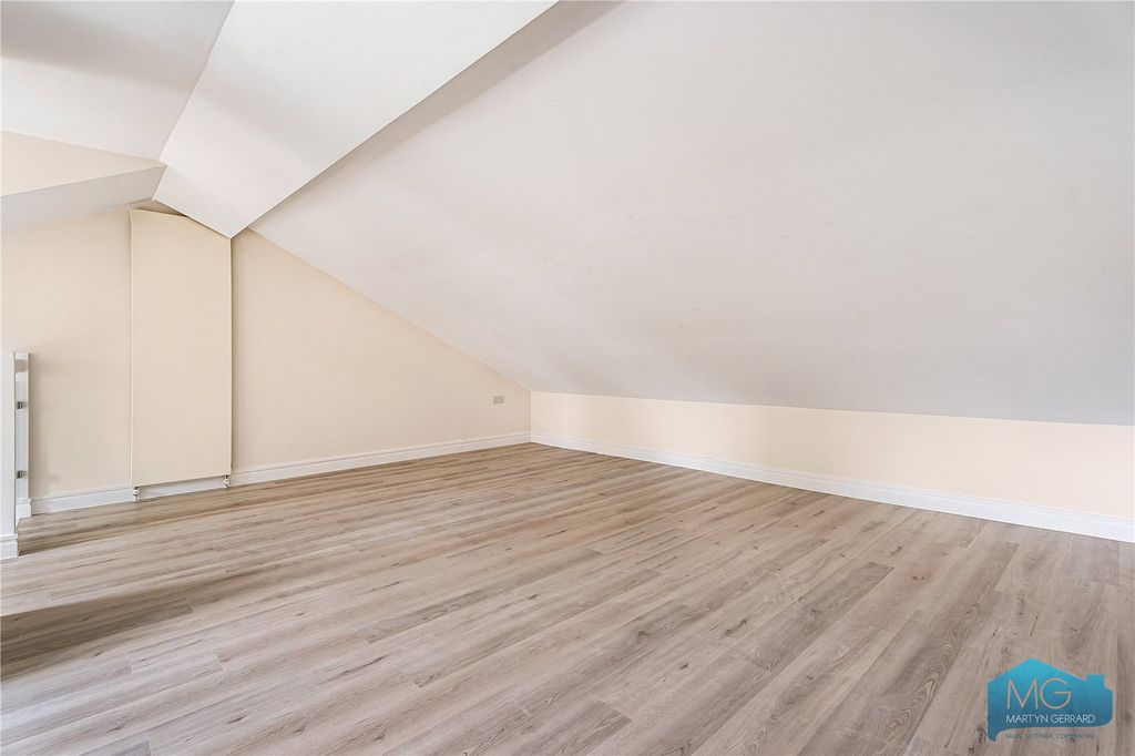 Property photo 3 of 12 Picture No. 22