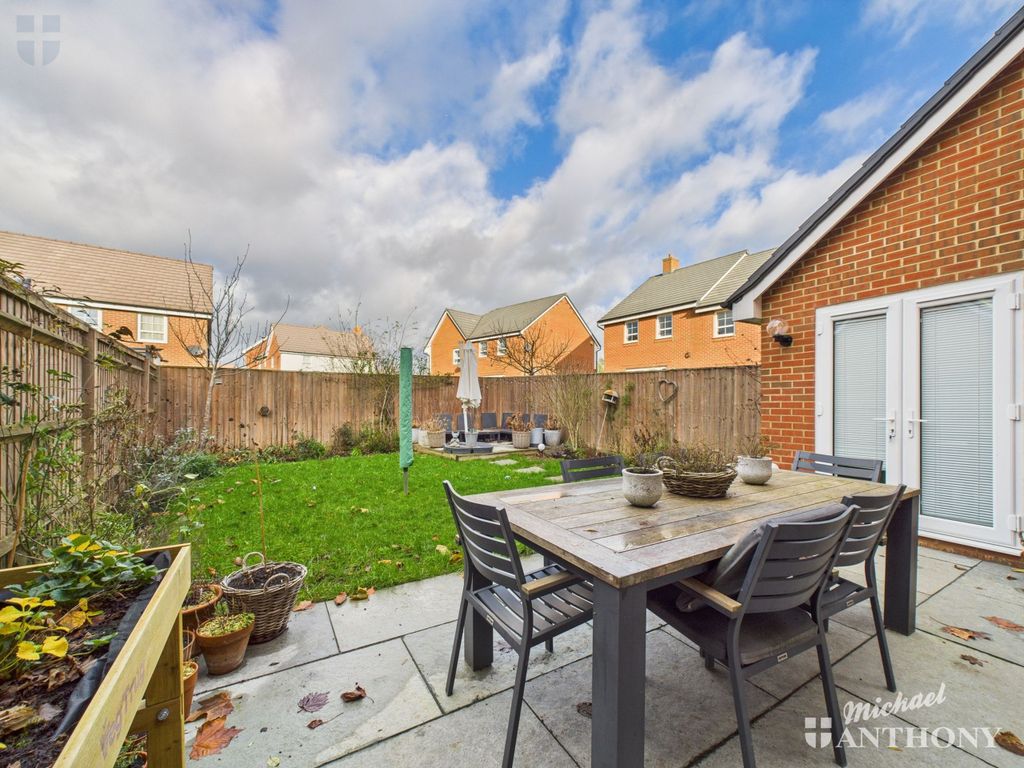 Property photo 3 of 19 7Ff1E691Cba14993A15Fa5B25B7d3336_80_Cam03218G0-Pr0841-Still018