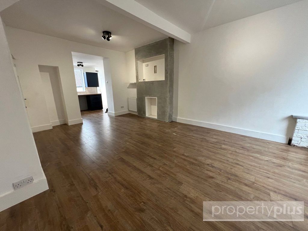 Property photo 2 of 9 Picture No. 07