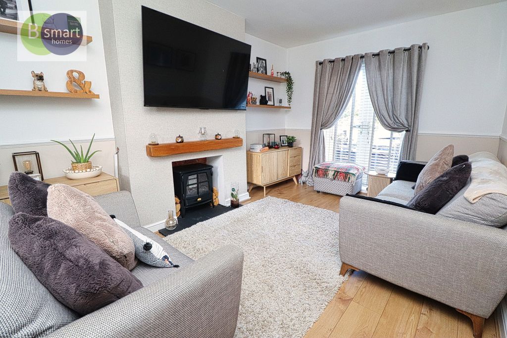 Property photo 3 of 15 Img_5237