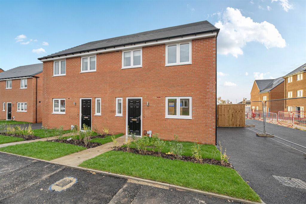 Property photo 1 of 7 Exterior