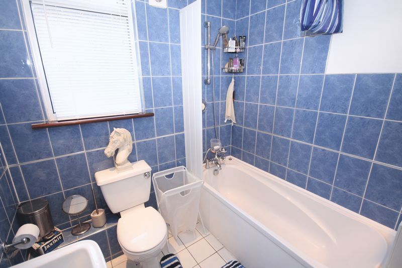 Property photo 2 of 6 Gallery