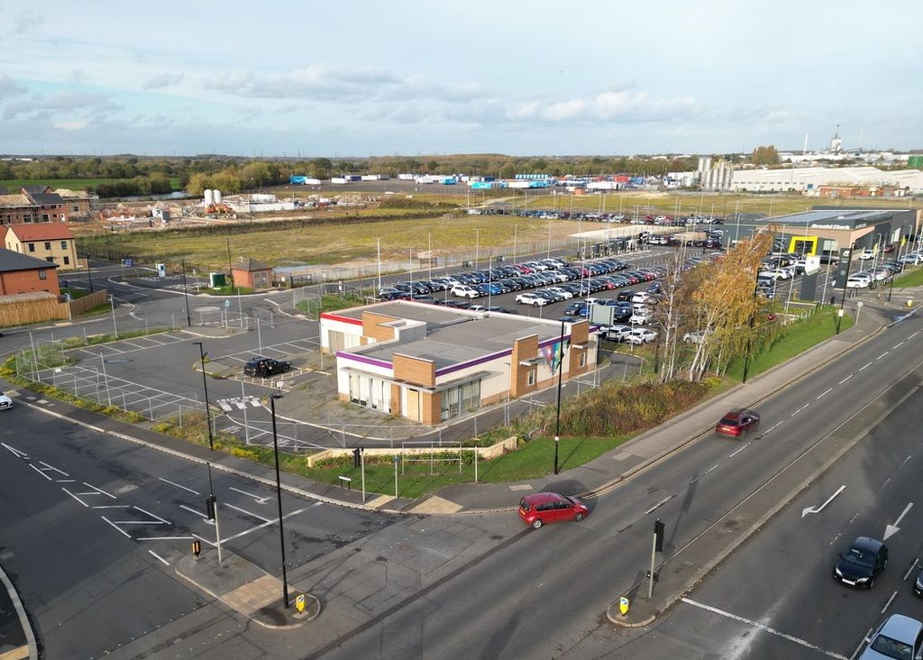 Property photo 1 of 3