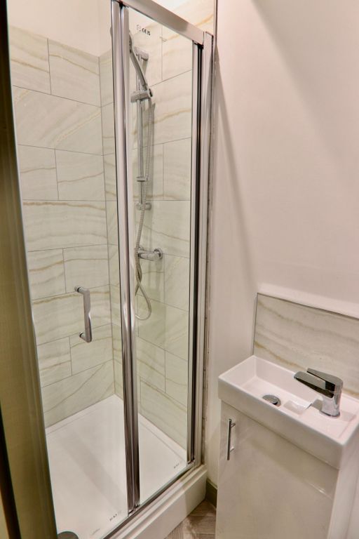 Property photo 2 of 29 Gallery