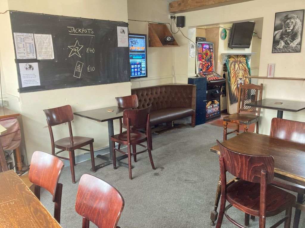 Property photo 3 of 10