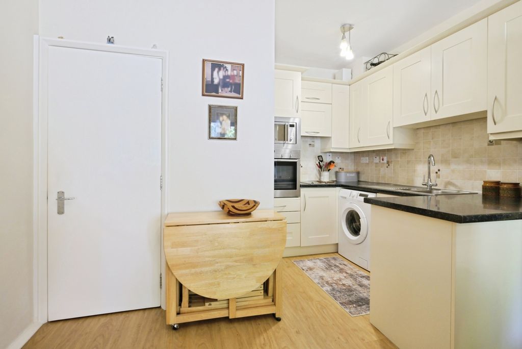 Property photo 2 of 17 Pbox-Img.Jpg
