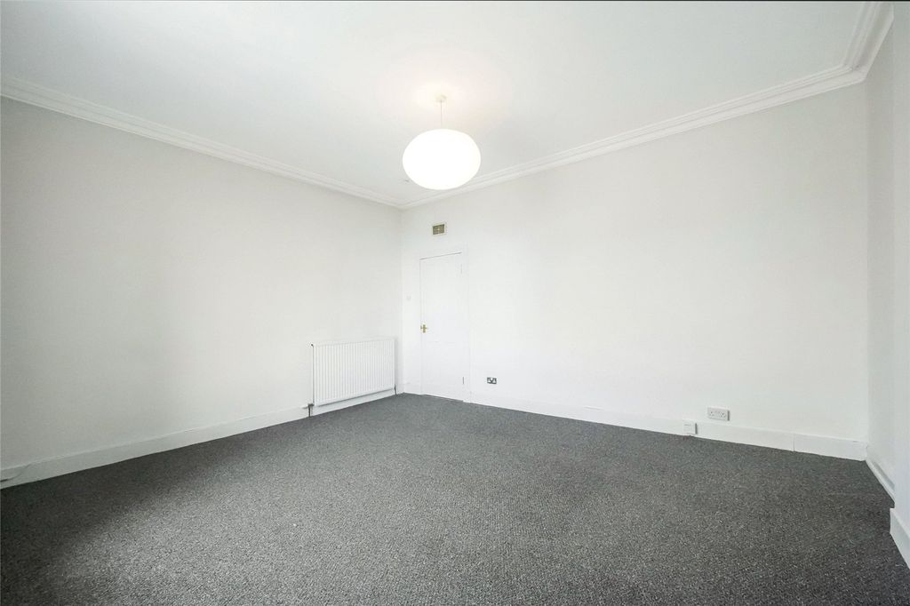 Property photo 3 of 16 Picture No. 22