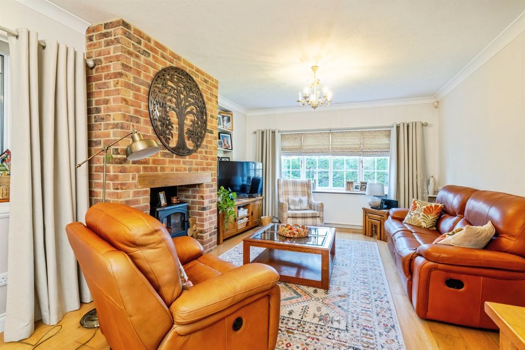 Property photo 3 of 17