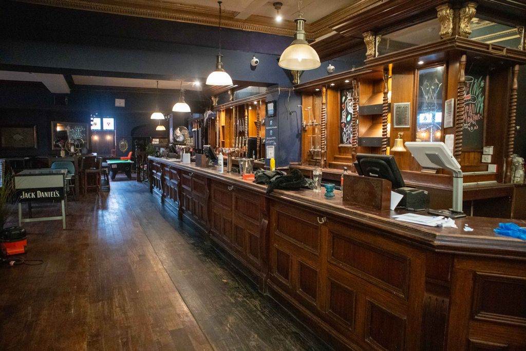 Property photo 2 of 16