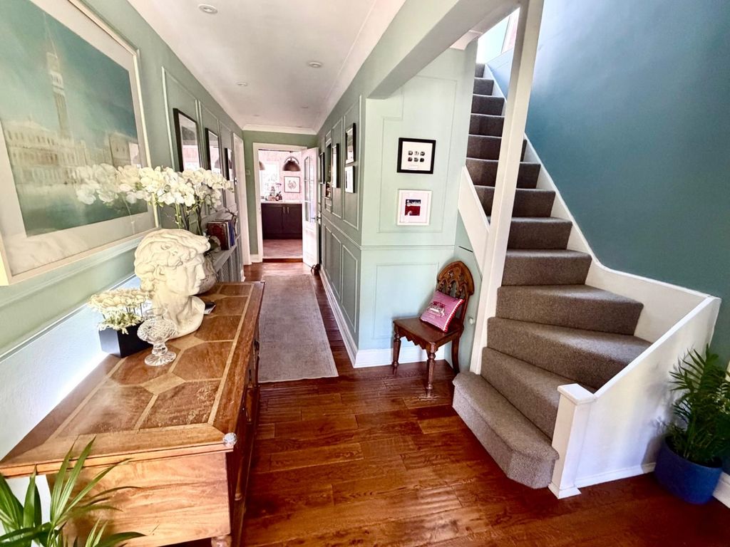 Property photo 2 of 15 Hallway