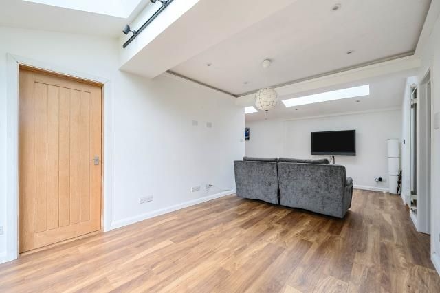 Property photo 3 of 20 Reception Room