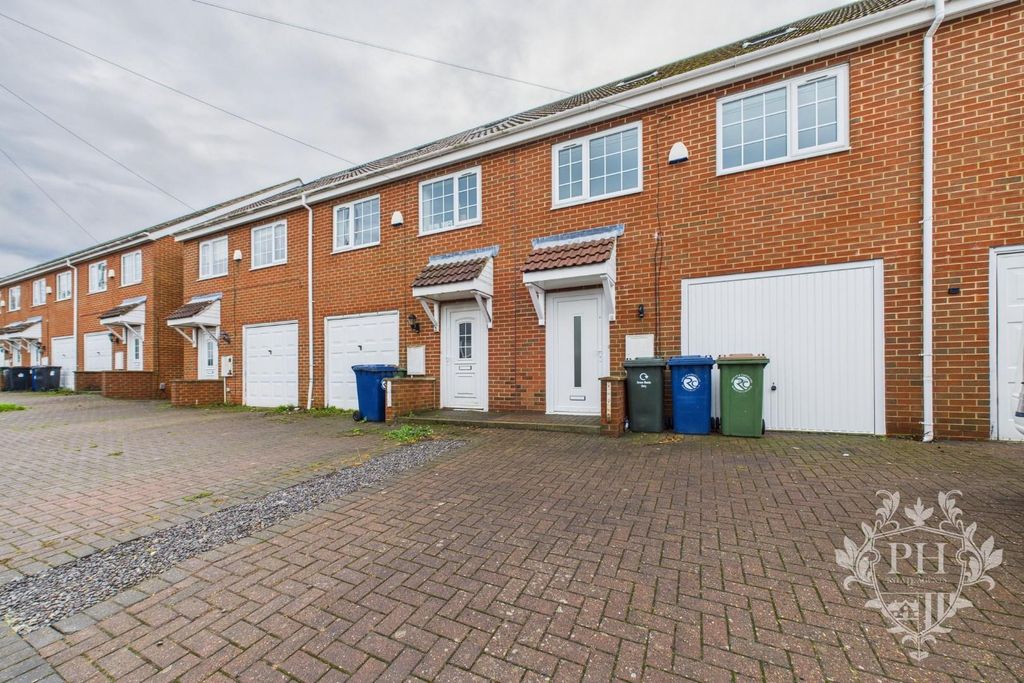 Property photo 1 of 12 Cam02002G0-Pr0225-Still012.Jpg