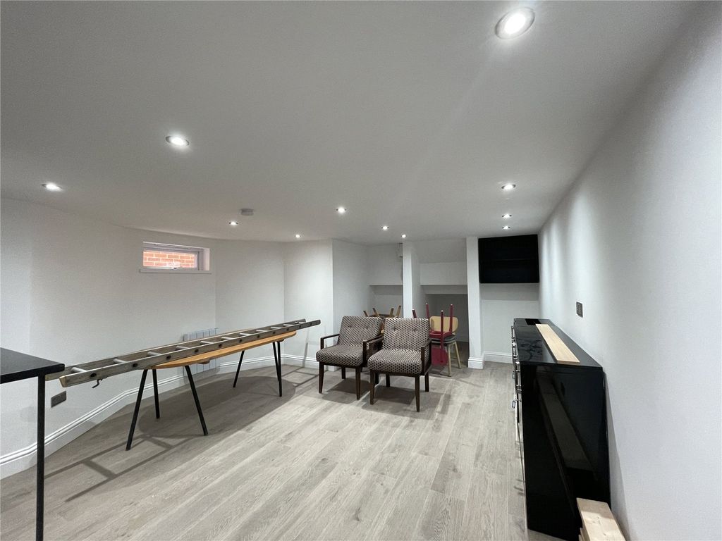Property photo 2 of 5 Picture No. 03