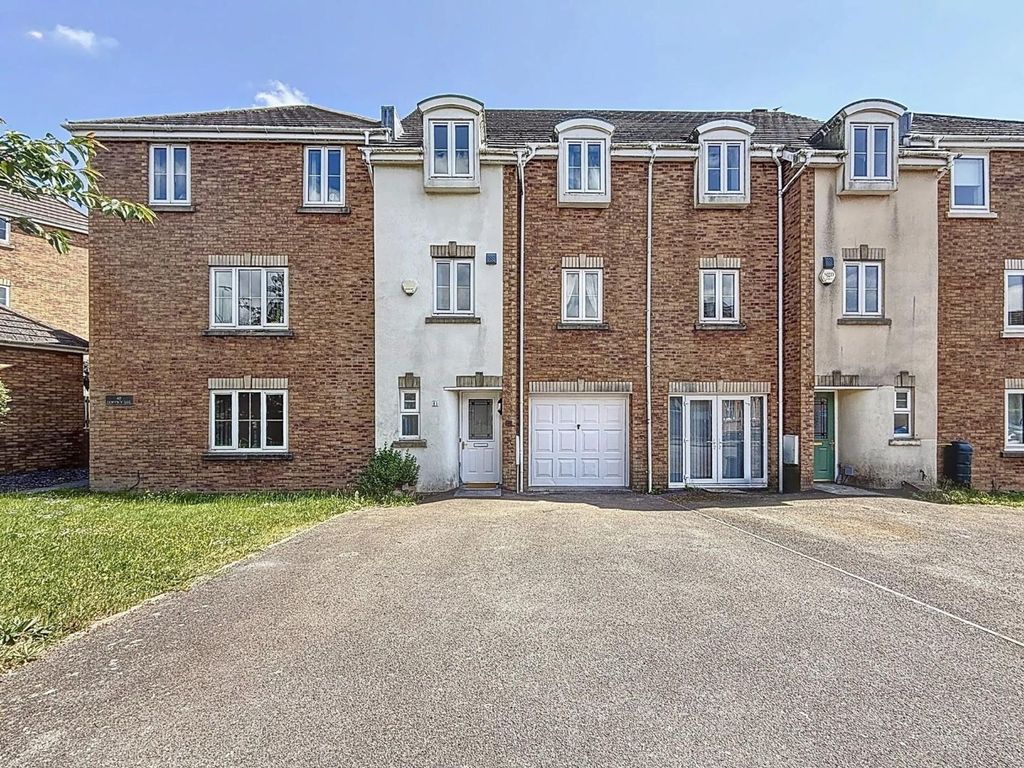 Property photo 1 of 33