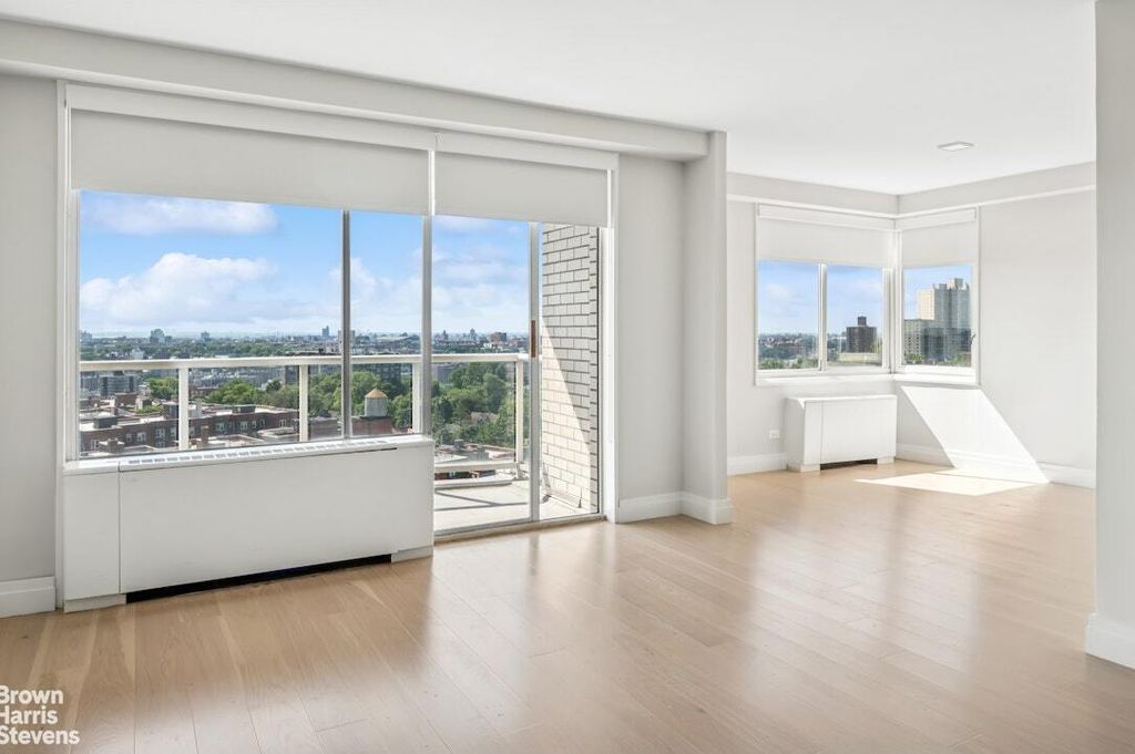 Property photo 3 of 17 <Alttext/>