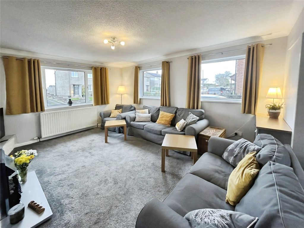 Property photo 2 of 12 Living Room