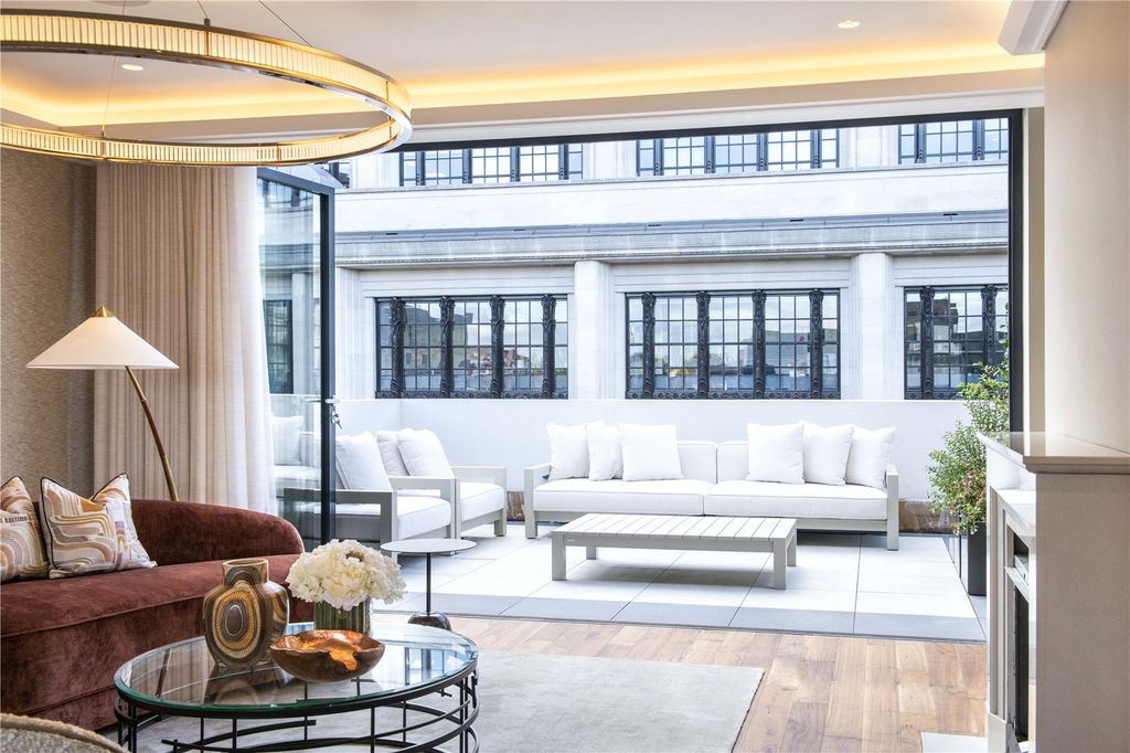 Property photo 2 of 13 Picture No. 17