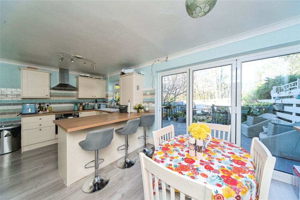 Property photo 2 of 27 Picture 2