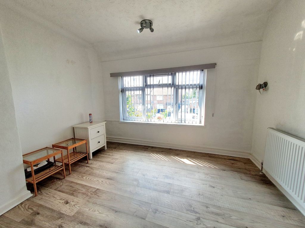 Property photo 3 of 12 Picture No. 04