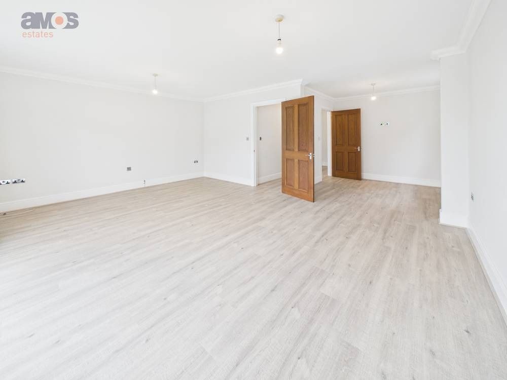 Property photo 2 of 24 4845983