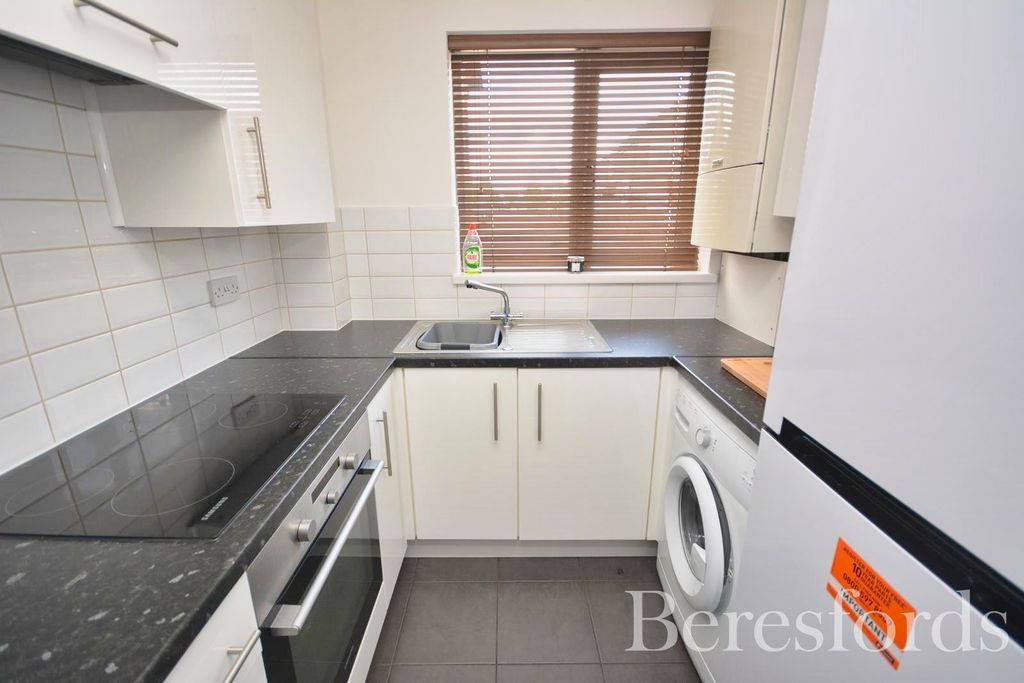 Property photo 3 of 5 Picture 3