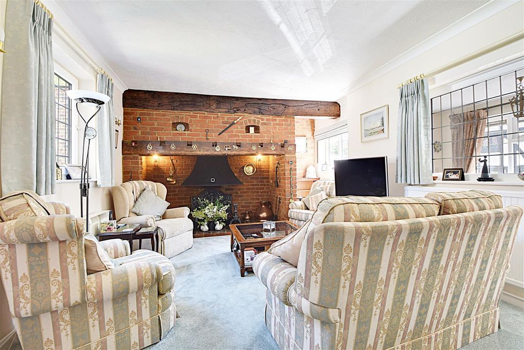 Property photo 3 of 29