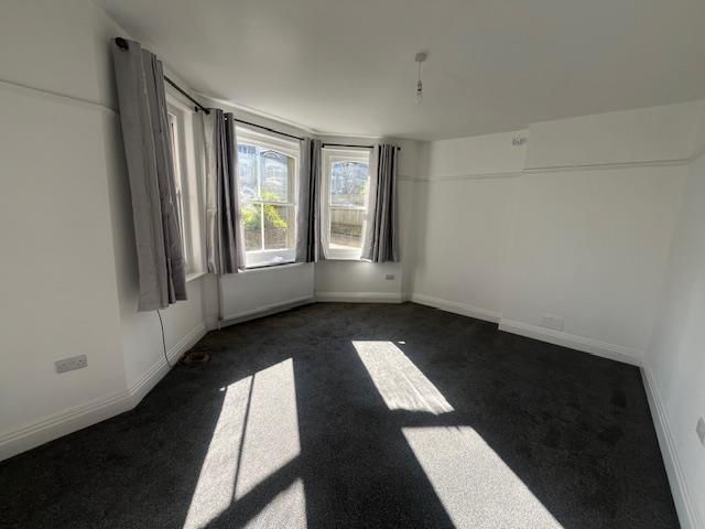 Property photo 2 of 9 Image - 7.Jpg