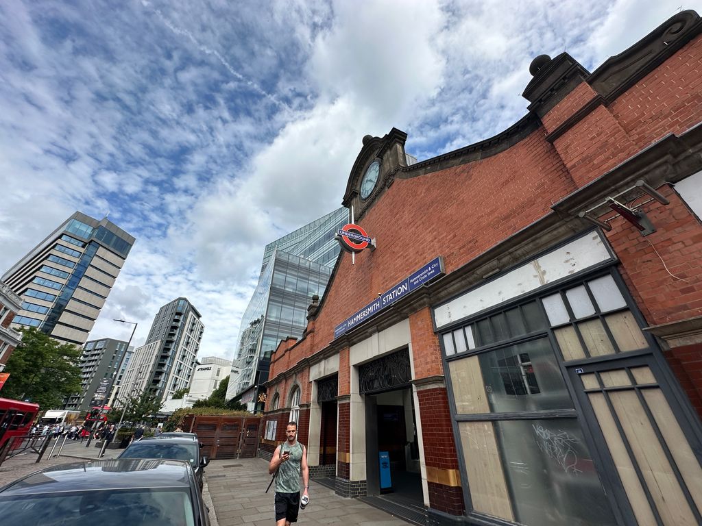 Property photo 2 of 26