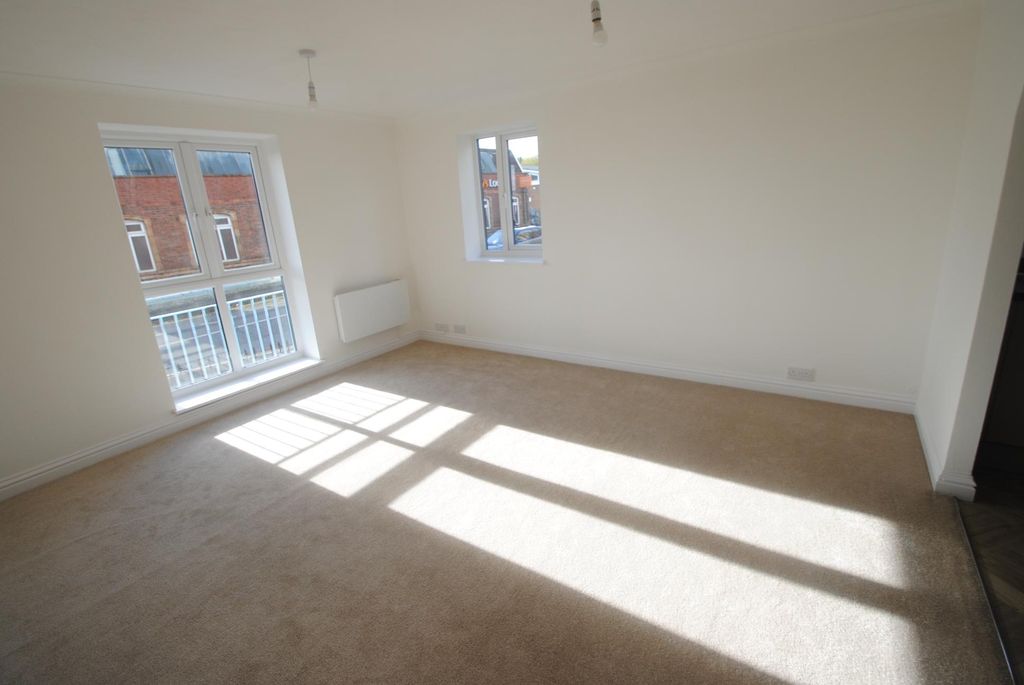 Property photo 3 of 7