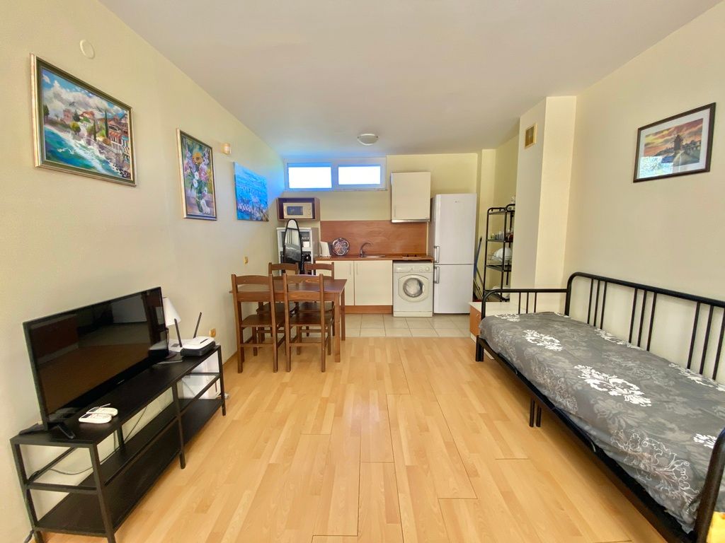 Property photo 2 of 17