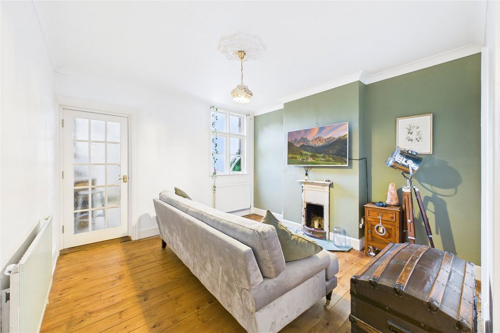 Property photo 3 of 10 Picture No. 08