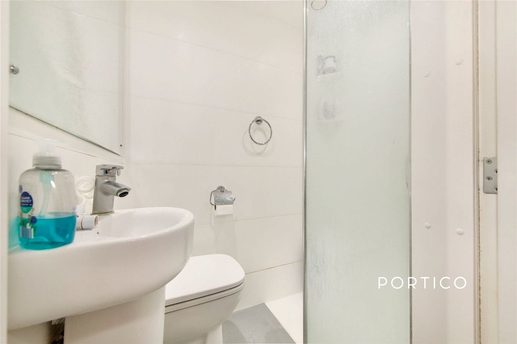 Property photo 3 of 7 Picture No. 06