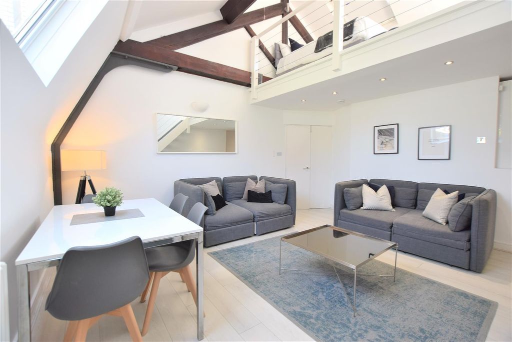 Property photo 1 of 8 Living Roomjpg